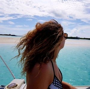 Meet your Posher, Monique